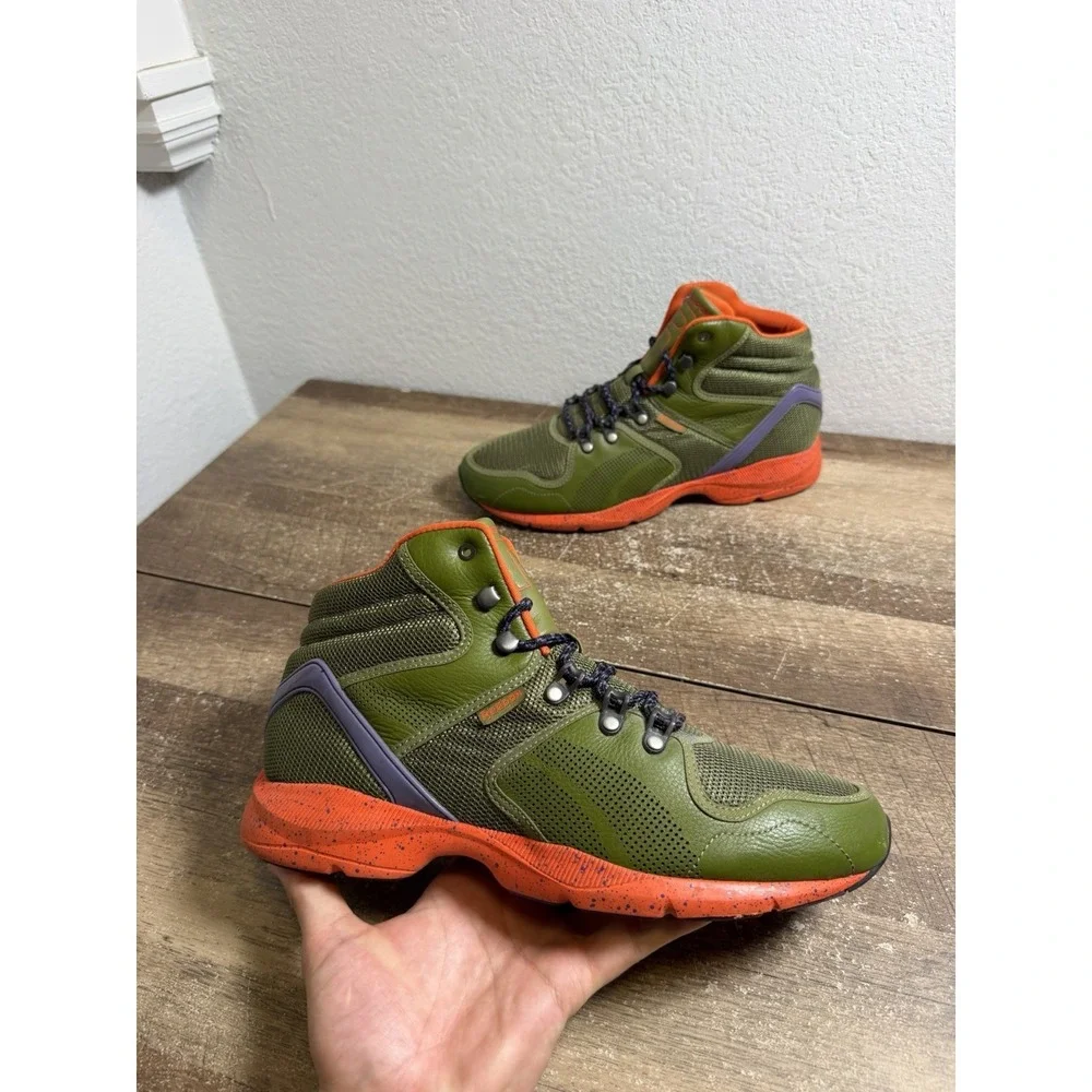 Reebok Night Storm Green SAMPLE Men's Size 9 Mid Top Athletic Sneaker Rare